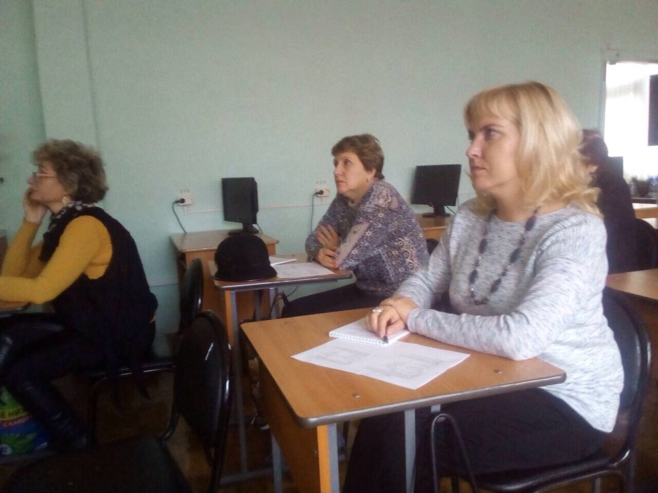 Доцент кафедры ИиМОИМ Кочеткова О.А. выступила с докладом на семинаре «Подготовка к ЕГЭ по информатике 2019»